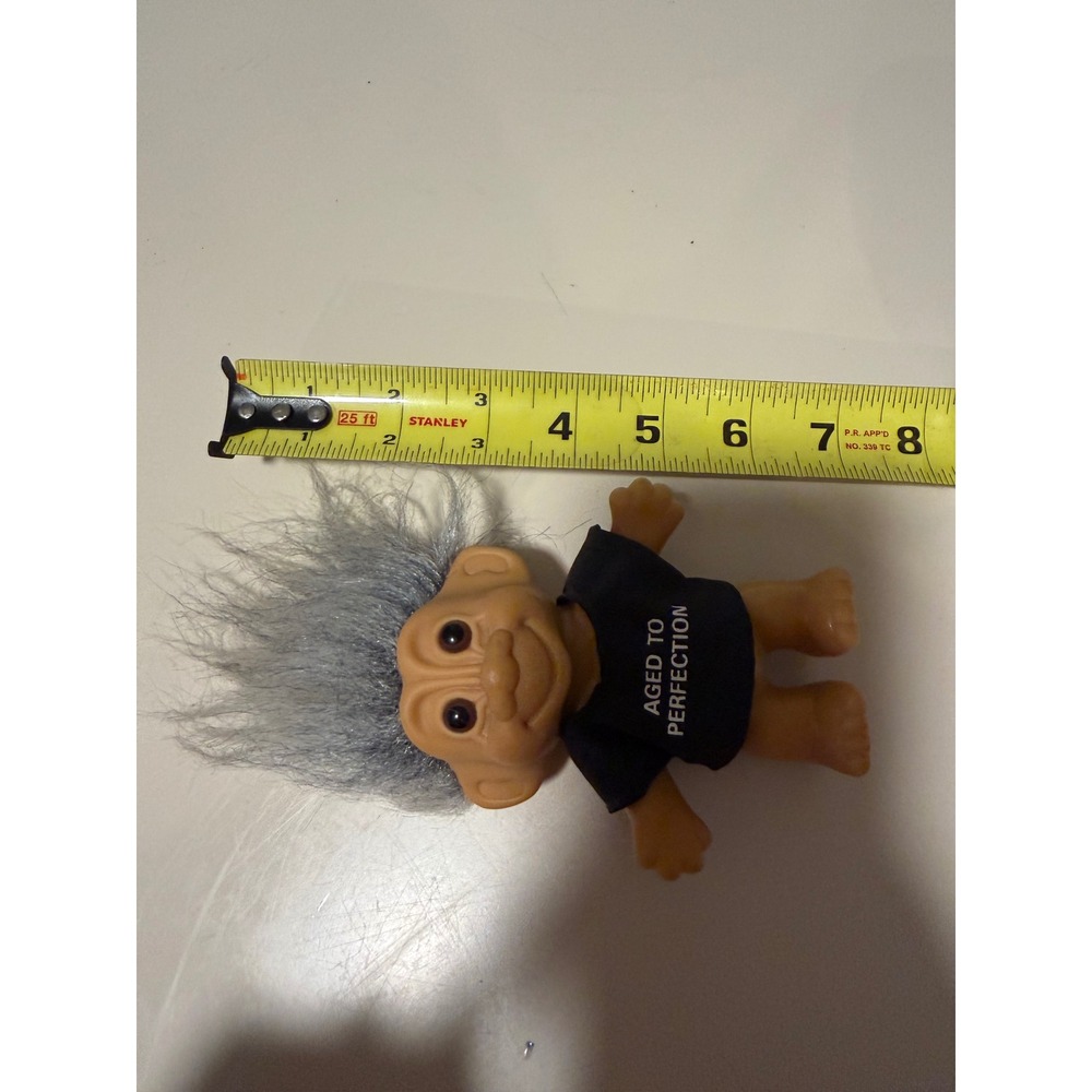 Vintage Russ Berrie Troll Doll Aged to Perfection Grey Hair 5 inch Toy 18320 - Picture 2 of 4